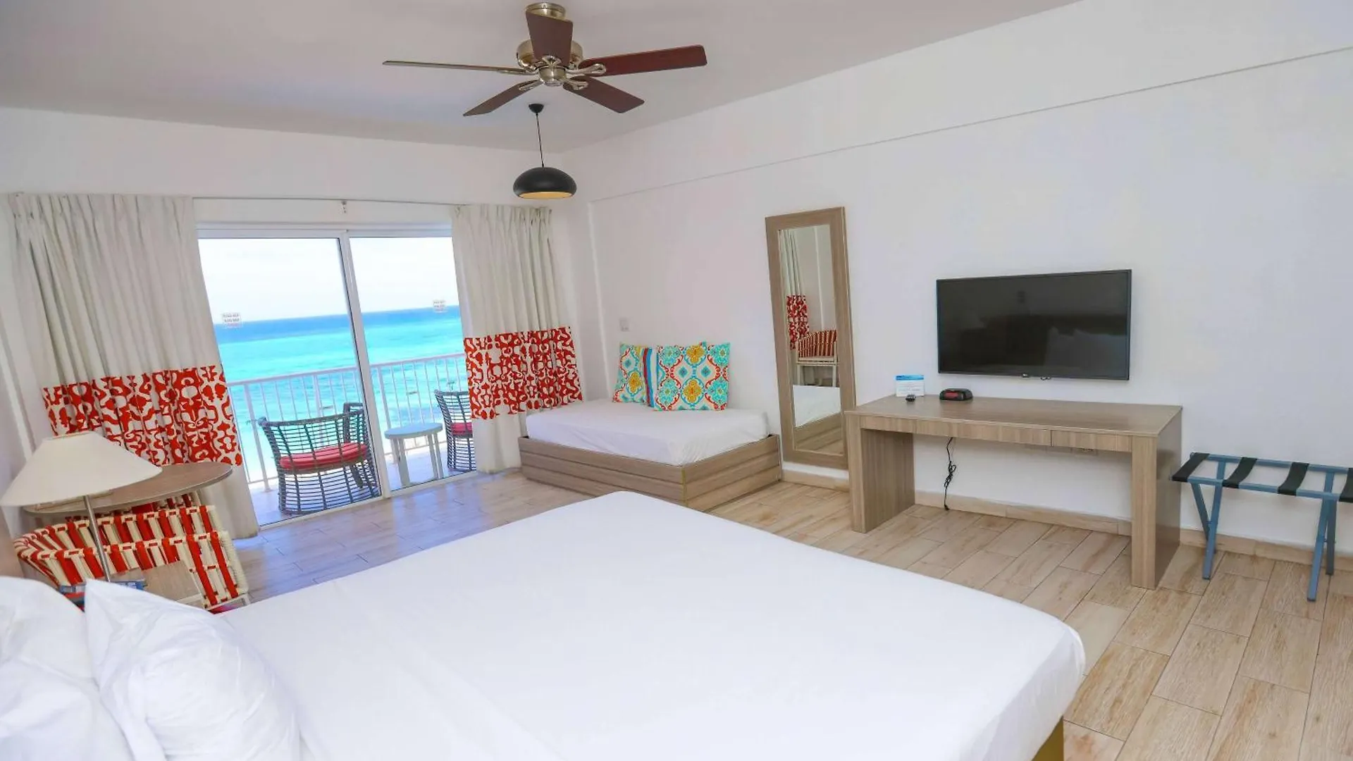 Grand Decameron Cornwall Beach, A Trademark All-Inclusive Resort Montego Bay