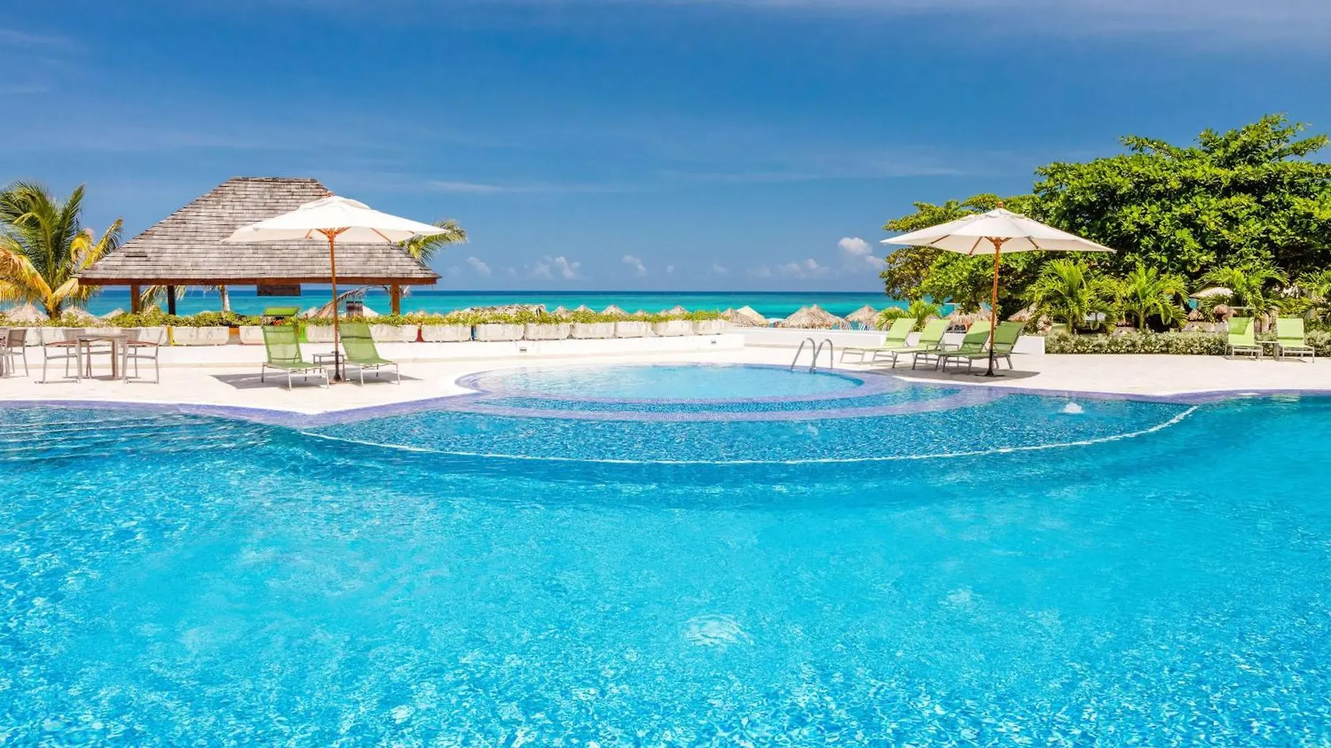 Grand Decameron Cornwall Beach, A Trademark All-Inclusive Resort  Montego Bay