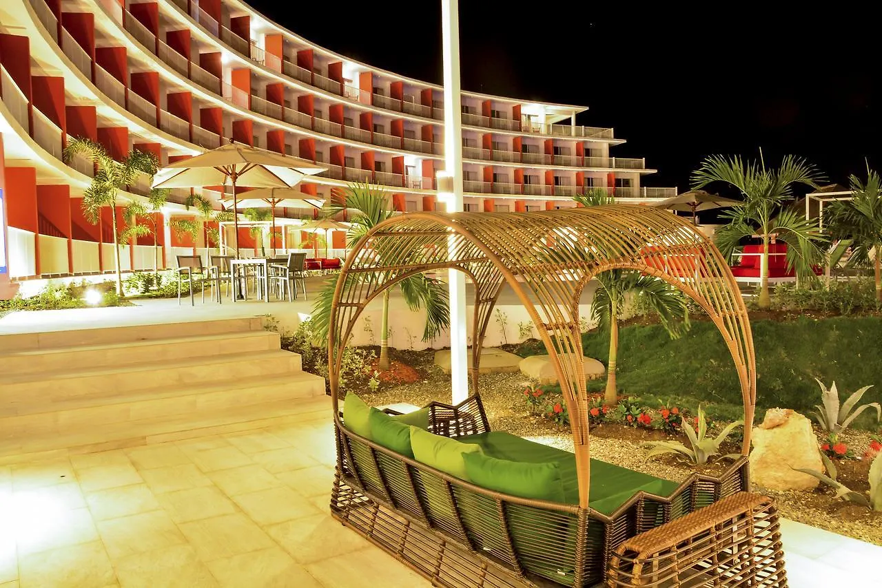 Grand Decameron Cornwall Beach, A Trademark All-Inclusive Resort Montego Bay