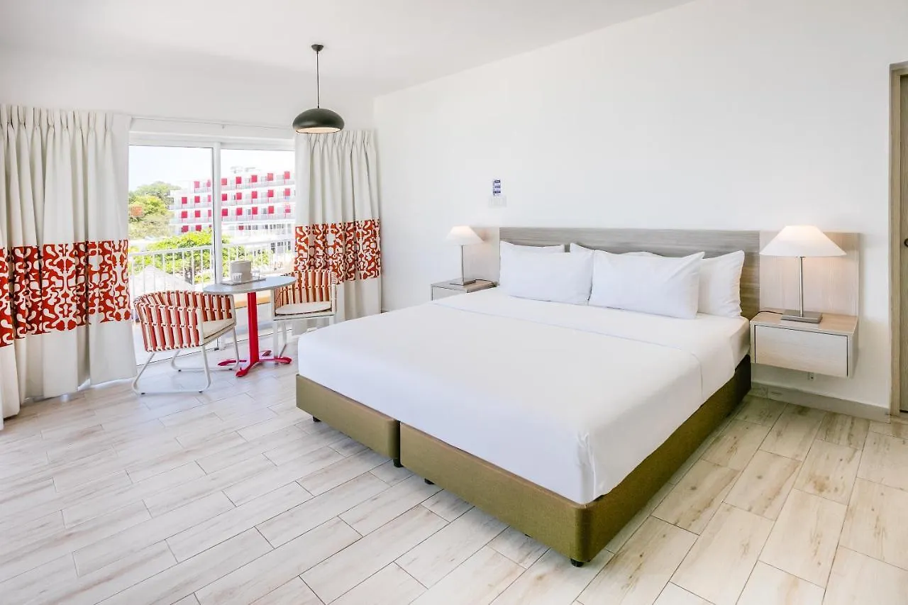 Grand Decameron Cornwall Beach, A Trademark All-Inclusive Resort  Montego Bay