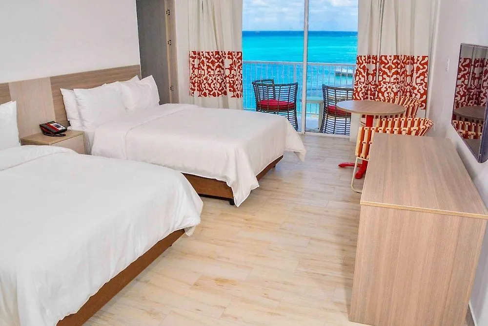 Grand Decameron Cornwall Beach, A Trademark All-Inclusive Resort Μοντέγκο Μπέυ