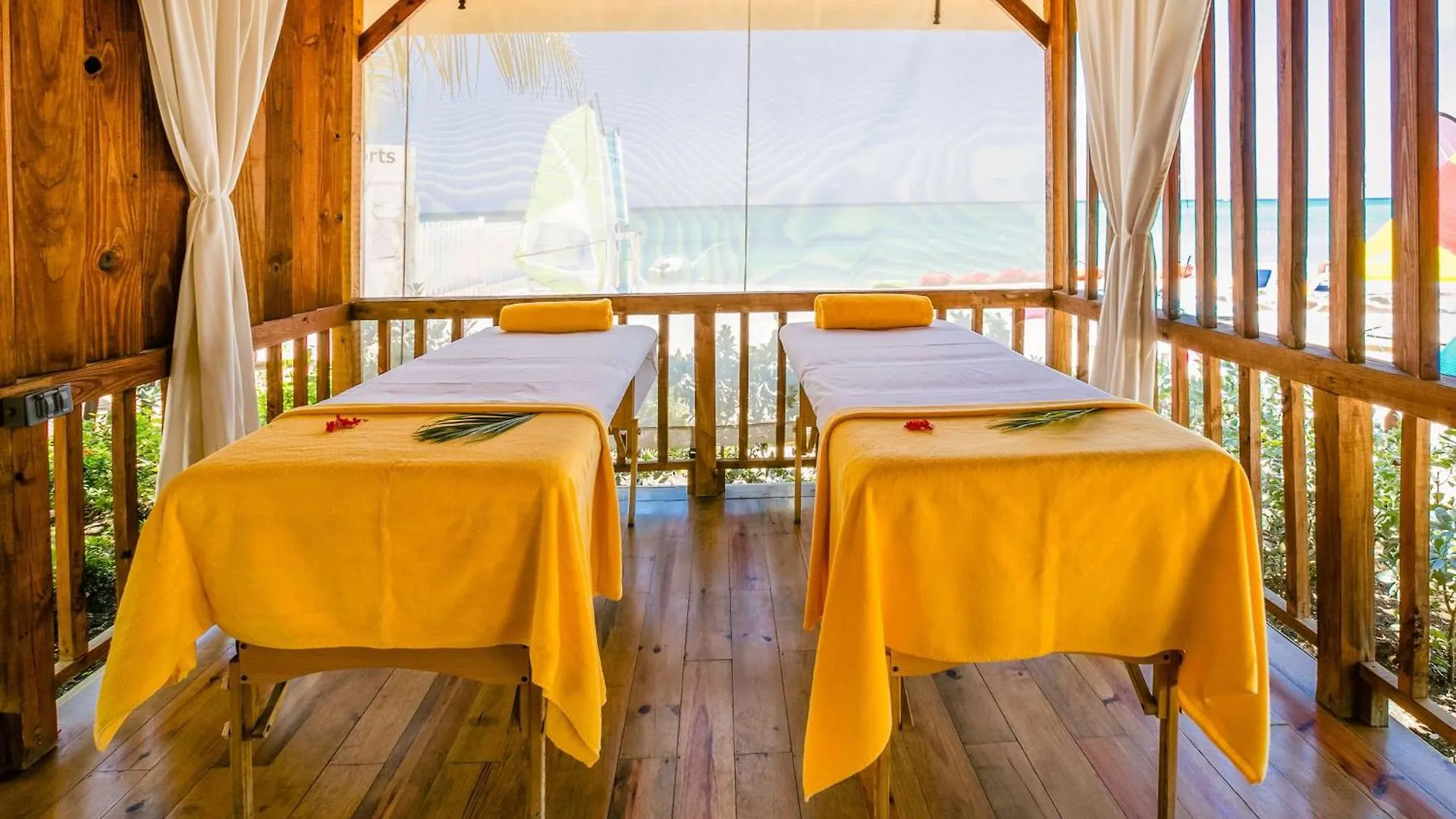 Grand Decameron Cornwall Beach, A Trademark All-Inclusive Resort Μοντέγκο Μπέυ Τζαμάικα